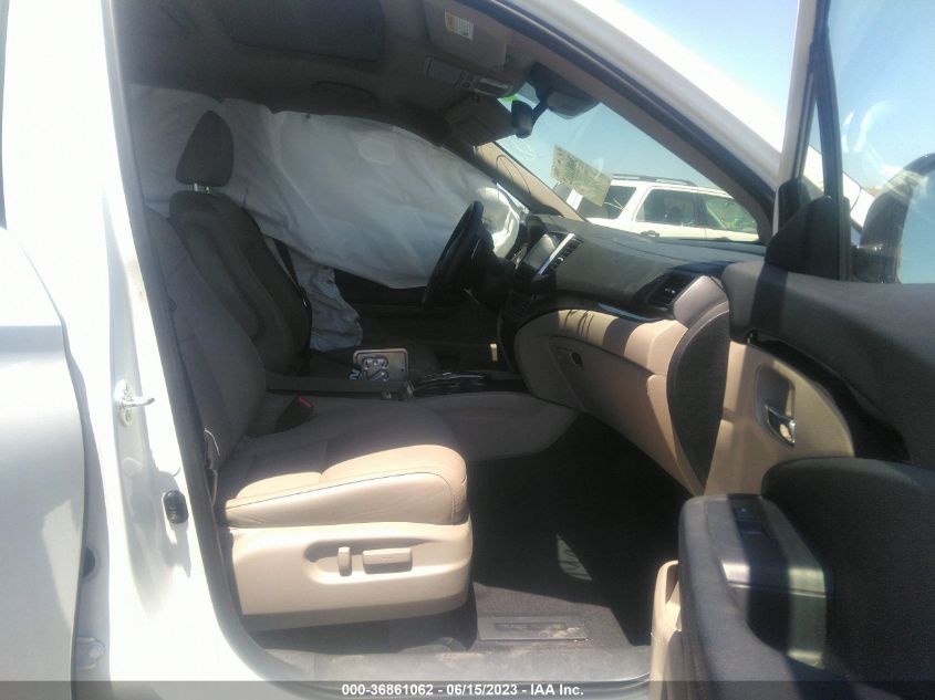 2017 HONDA PILOT TOURING - 5FNYF5H92HB013041