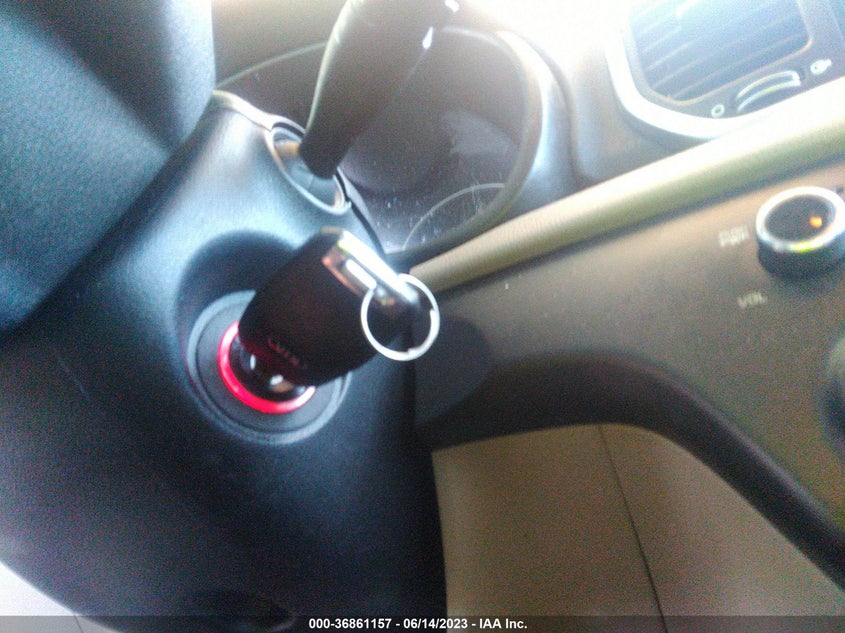 VIN KNDPM3AC2L7762562 2020 KIA SPORTAGE LX
