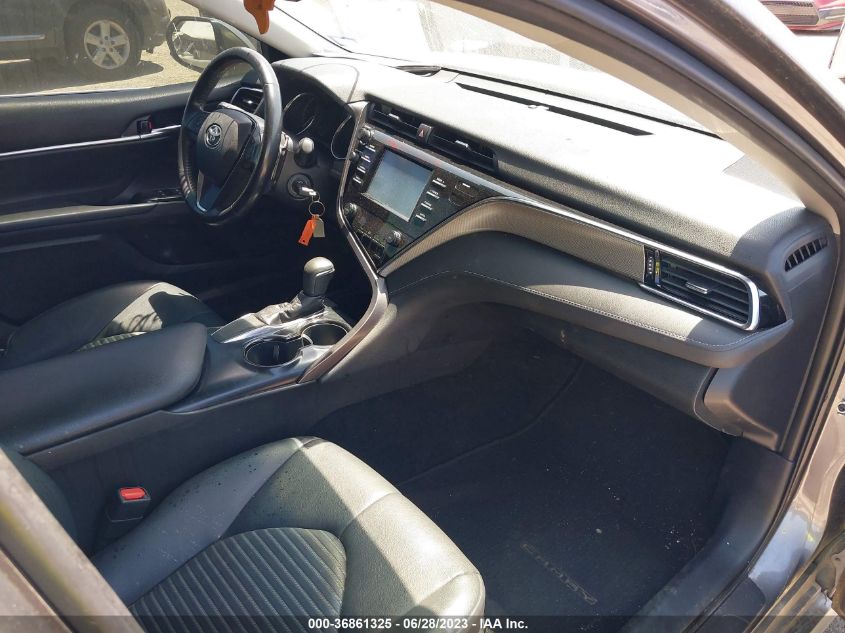 2018 TOYOTA CAMRY LE/SE/XLE/L - 4T1B11HK7JU674685