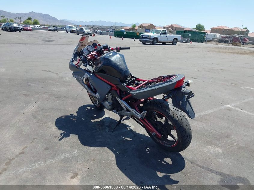 2006 KAWASAKI EX650 A6F - JKAEXEA136A006359
