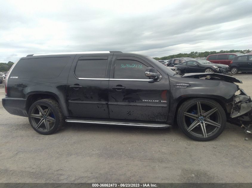 2013 CADILLAC ESCALADE ESV LUXURY - 1GYS4HEF9DR280084