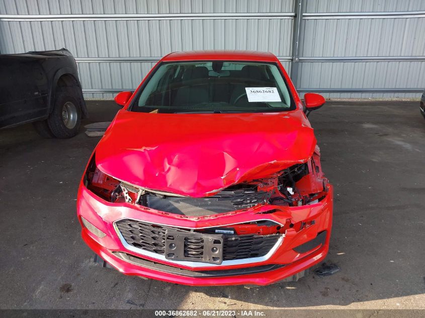 2018 CHEVROLET CRUZE LT - 1G1BE5SM3J7181135