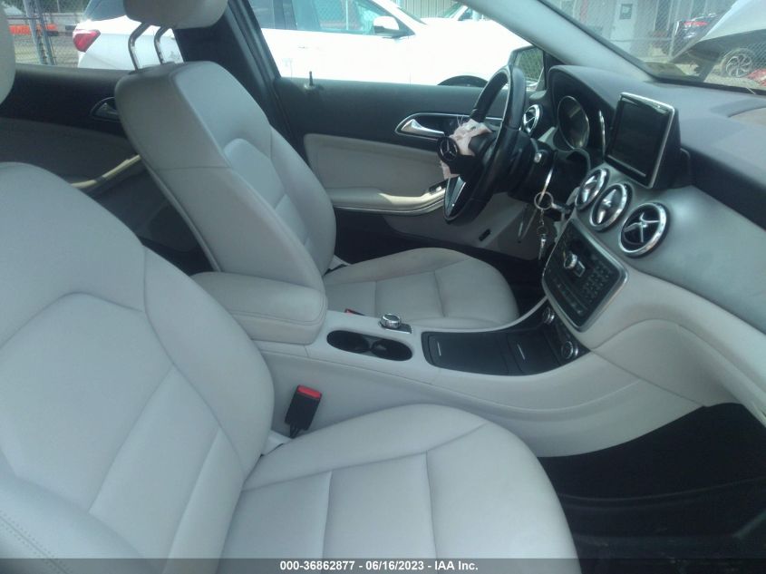 2015 MERCEDES-BENZ GLA-CLASS GLA 250 WDCTG4GB3FJ054302
