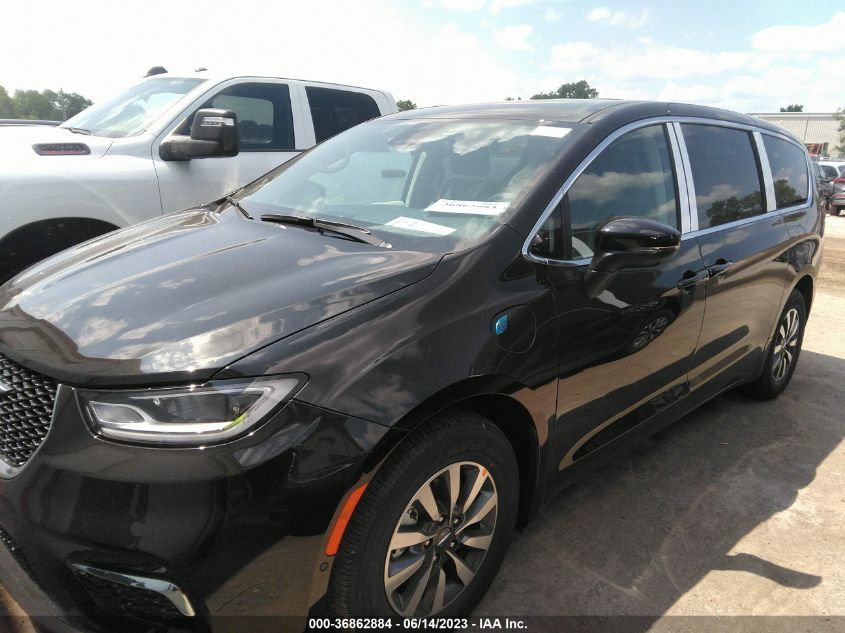 2023 CHRYSLER PACIFICA HYBRID TOURING L - 2C4RC1L75PR575708