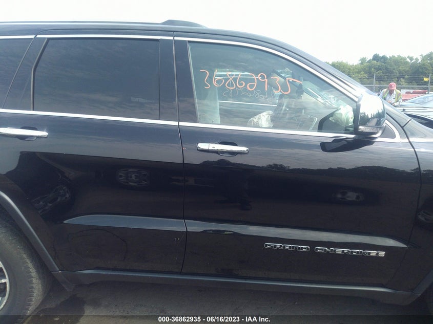 VIN 1C4RJFBG6JC423991 2018 JEEP GRAND CHEROKEE LIMITED