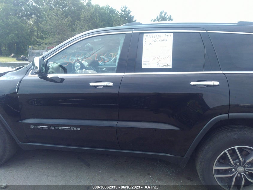 VIN 1C4RJFBG6JC423991 2018 JEEP GRAND CHEROKEE LIMITED