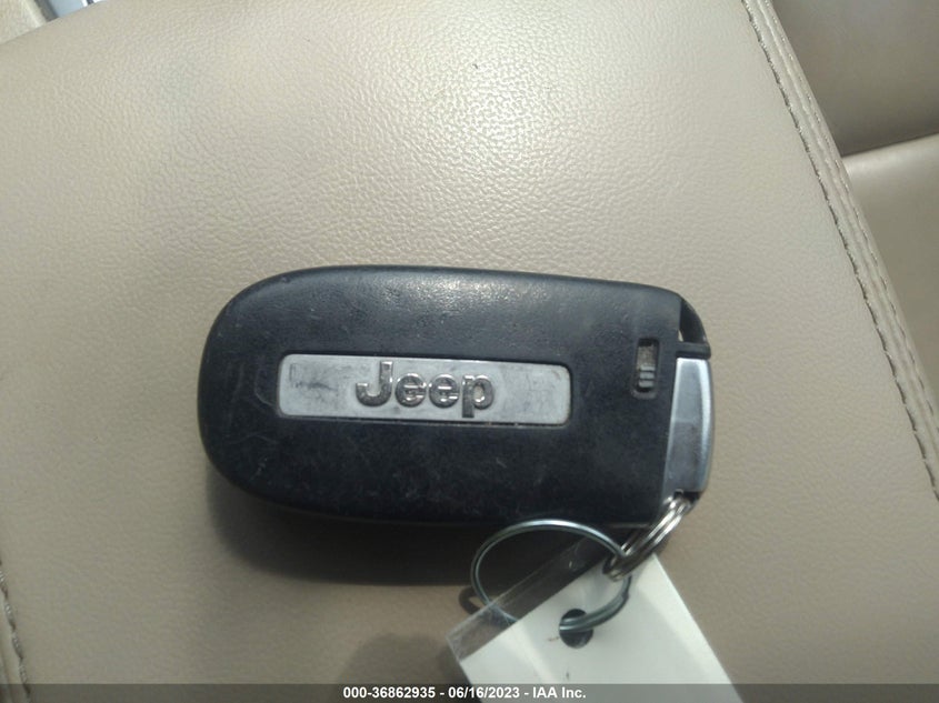 VIN 1C4RJFBG6JC423991 2018 JEEP GRAND CHEROKEE LIMITED