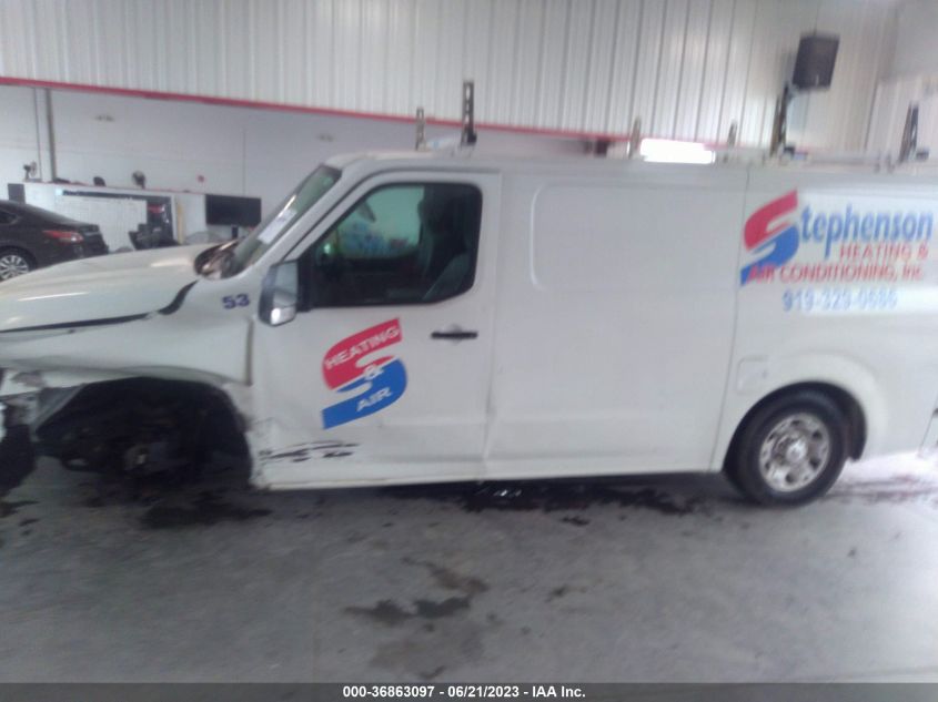 2016 NISSAN NV SV 1N6BF0KYXGN810045
