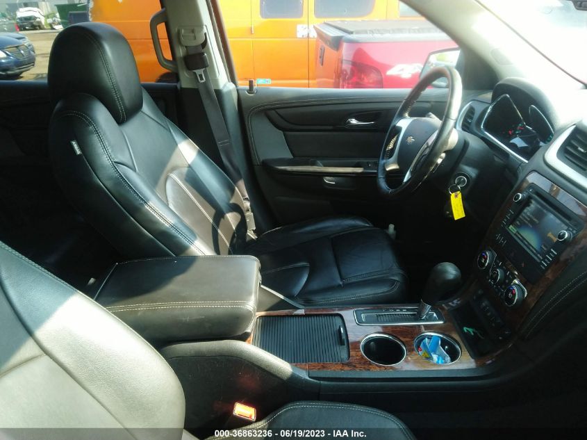 2014 CHEVROLET TRAVERSE LT - 1GNKRHKD0EJ189951