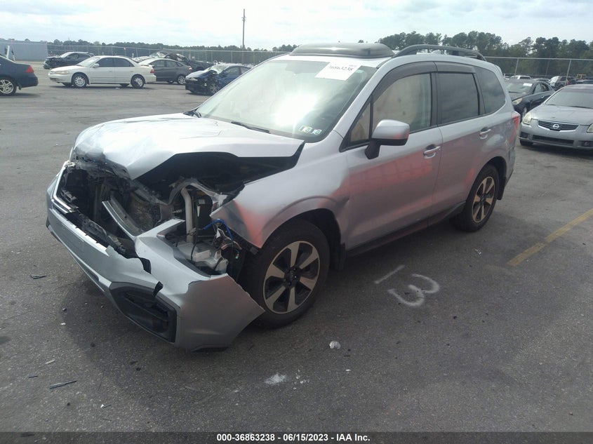 VIN JF2SJAEC4JH595809 2018 SUBARU FORESTER PREMIUM