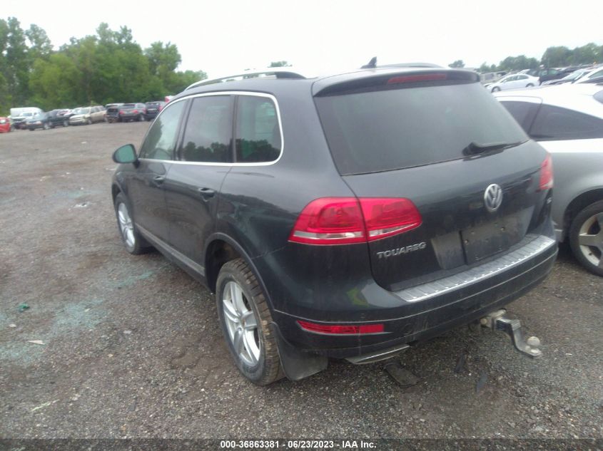 2013 VOLKSWAGEN TOUAREG EXEC WVGEP9BPXDD005071