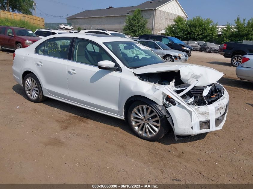 2014 VOLKSWAGEN JETTA SEDAN SEL - 3VWL17AJ2EM409063