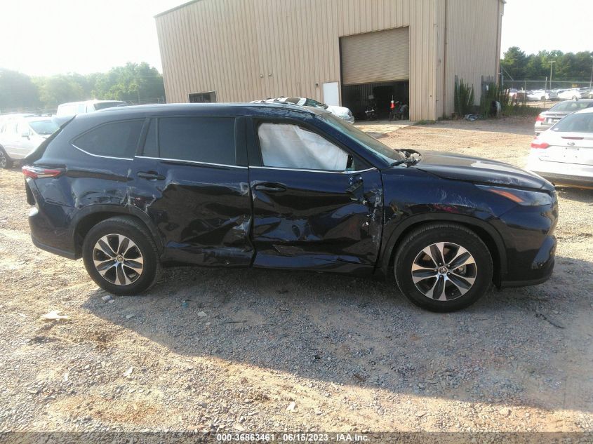 2022 TOYOTA HIGHLANDER XLE - 5TDGZRAH3NS544252