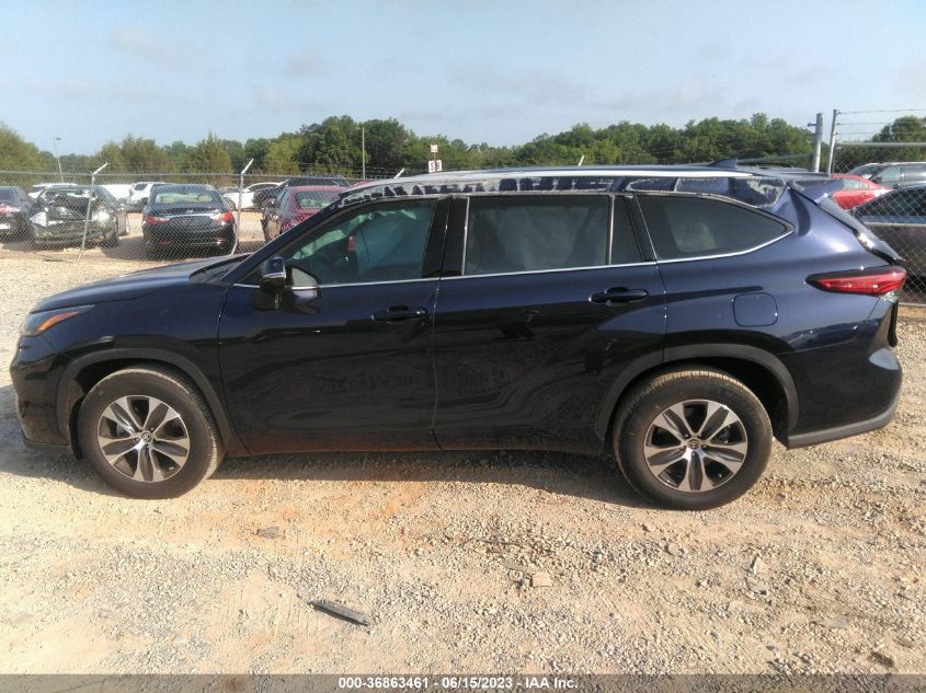 2022 TOYOTA HIGHLANDER XLE - 5TDGZRAH3NS544252