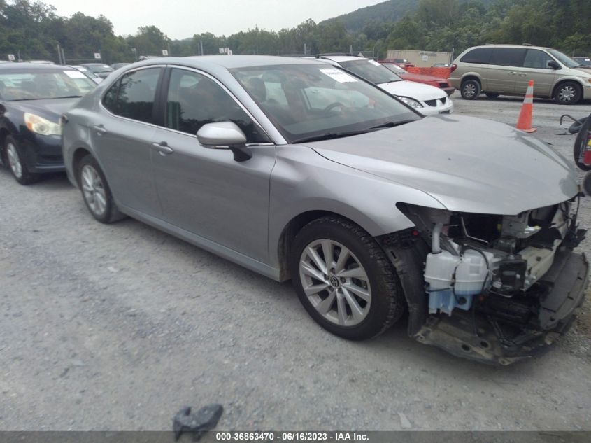 2022 TOYOTA CAMRY LE - 4T1R11AK0NU688927