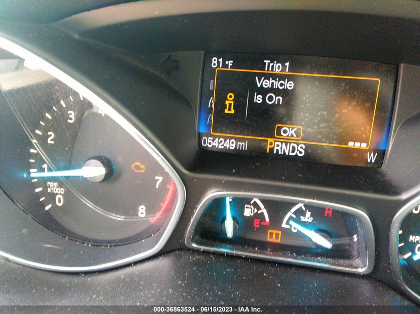 VIN 1FMCU9GD2JUD56017 2018 FORD ESCAPE SE