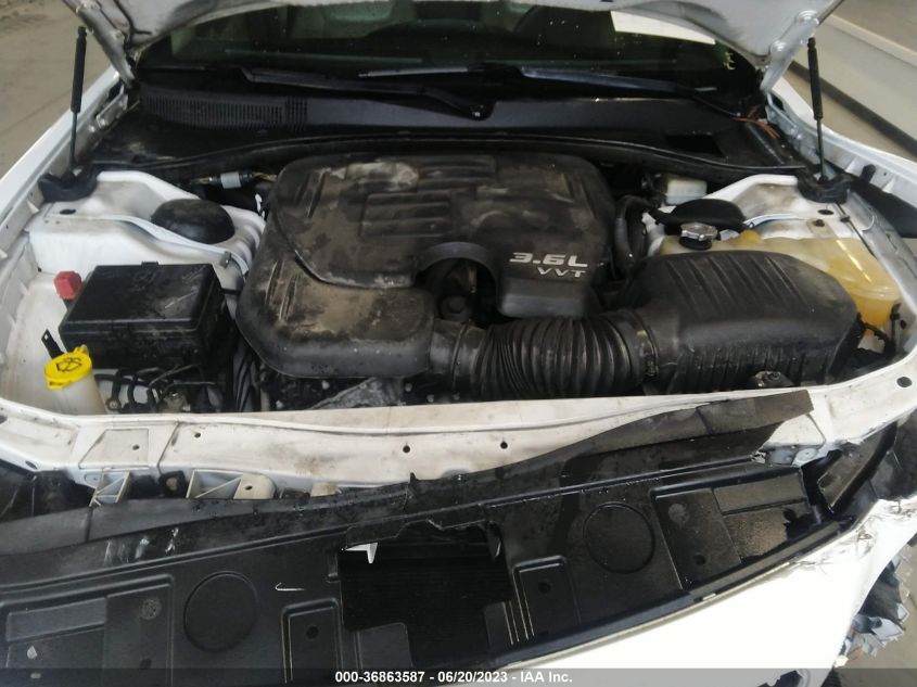 2014 CHRYSLER 300 - 2C3CCAAG4EH125256