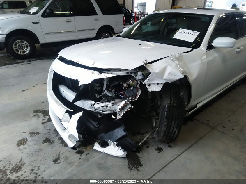 2014 CHRYSLER 300 - 2C3CCAAG4EH125256