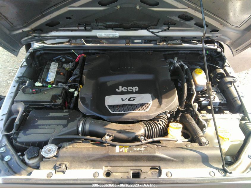 2017 JEEP WRANGLER UNLIMITED SPORT - 1C4BJWDG4HL674419