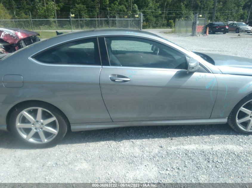 2013 MERCEDES-BENZ C-CLASS C 350 - WDDGJ5HB7DG077711
