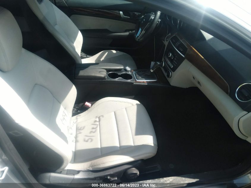 2013 MERCEDES-BENZ C-CLASS C 350 - WDDGJ5HB7DG077711