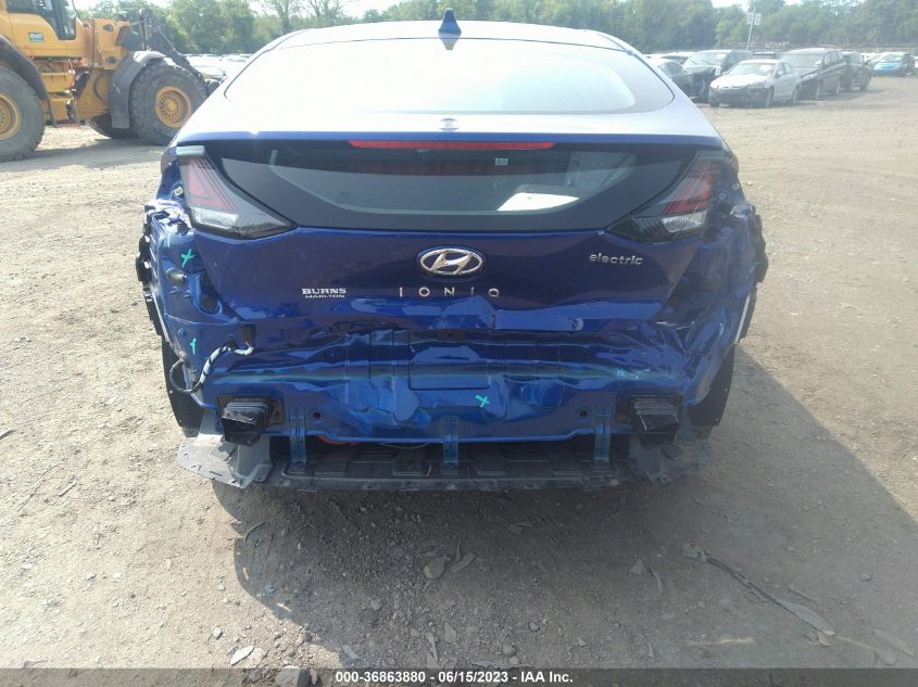 2021 HYUNDAI IONIQ ELECTRIC SE KMHC75LJXMU082243