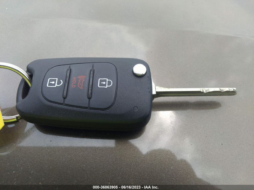 2014 KIA SOUL + - KNDJP3A59E7019513