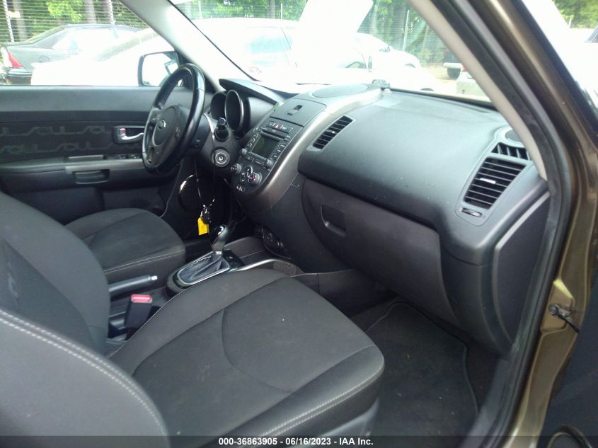 2014 KIA SOUL + - KNDJP3A59E7019513