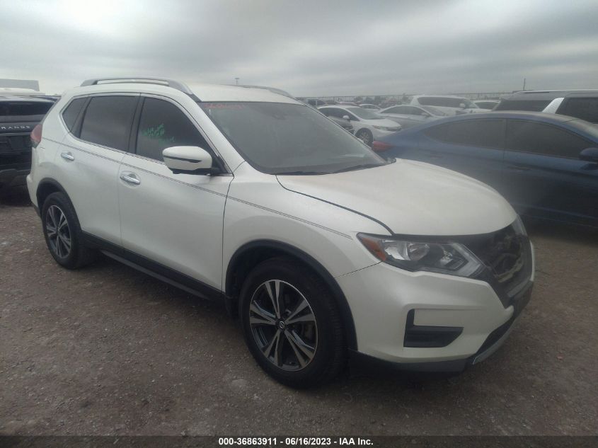 5N1AT2MT9KC788205 Nissan Rogue SV