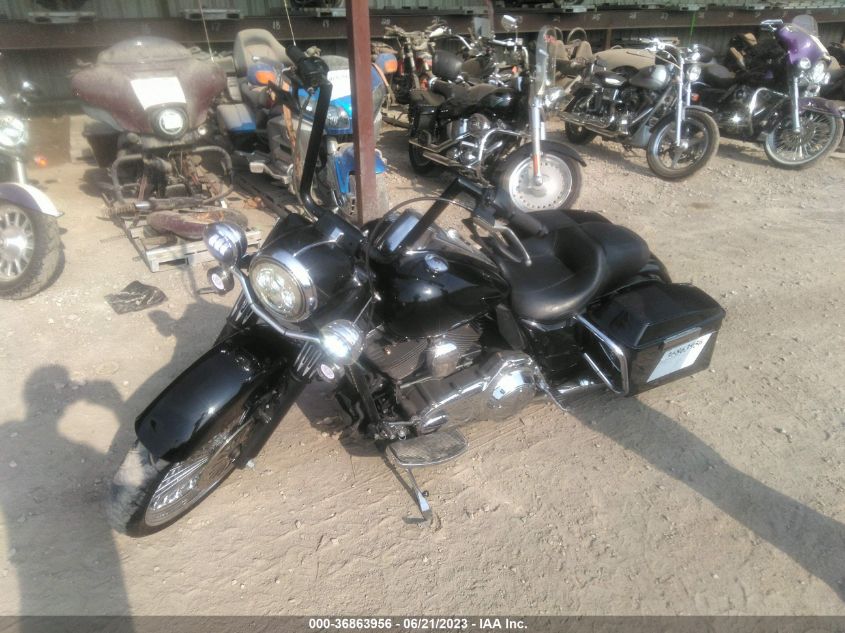 2013 HARLEY-DAVIDSON FLHP POLICE ROAD KING - 1HD1FHM10DB631361