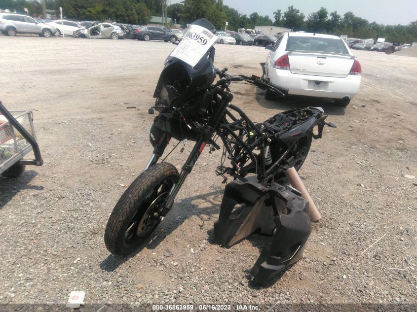 2018 KTM 1290 SUPER ADVENTURE S - VBKV79409JM987173