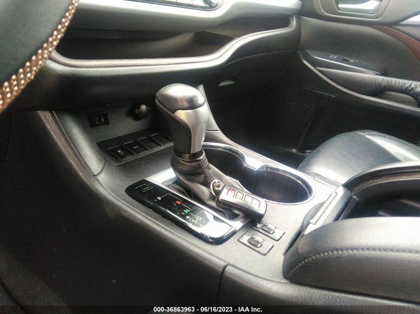 2015 TOYOTA HIGHLANDER XLE - 5TDKKRFH2FS105147
