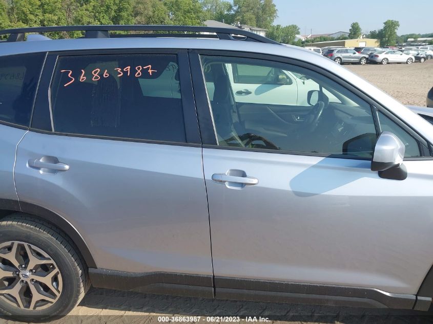 2022 SUBARU FORESTER PREMIUM - JF2SKAEC6NH409450