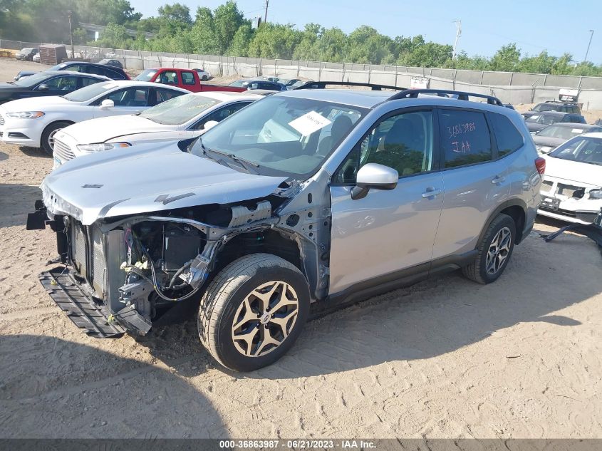 2022 SUBARU FORESTER PREMIUM - JF2SKAEC6NH409450