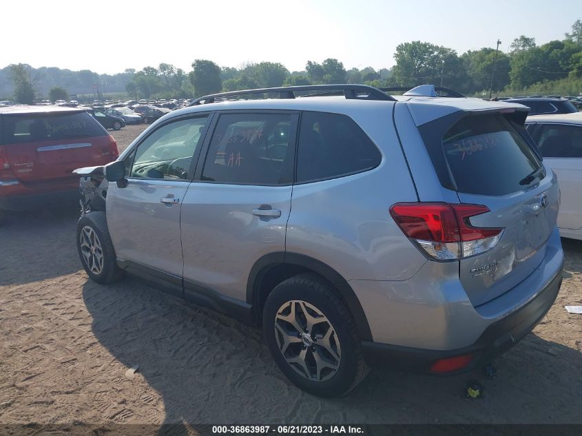 2022 SUBARU FORESTER PREMIUM - JF2SKAEC6NH409450