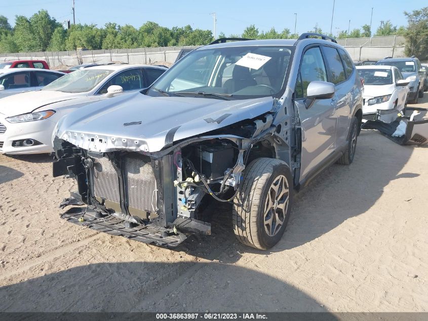 2022 SUBARU FORESTER PREMIUM - JF2SKAEC6NH409450