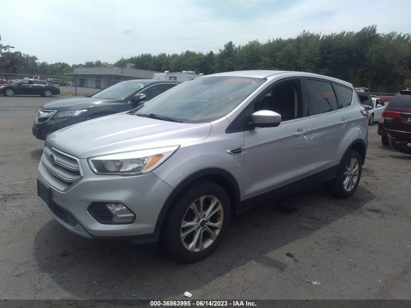 VIN 1FMCU0GD3HUB40361 2017 FORD ESCAPE SE