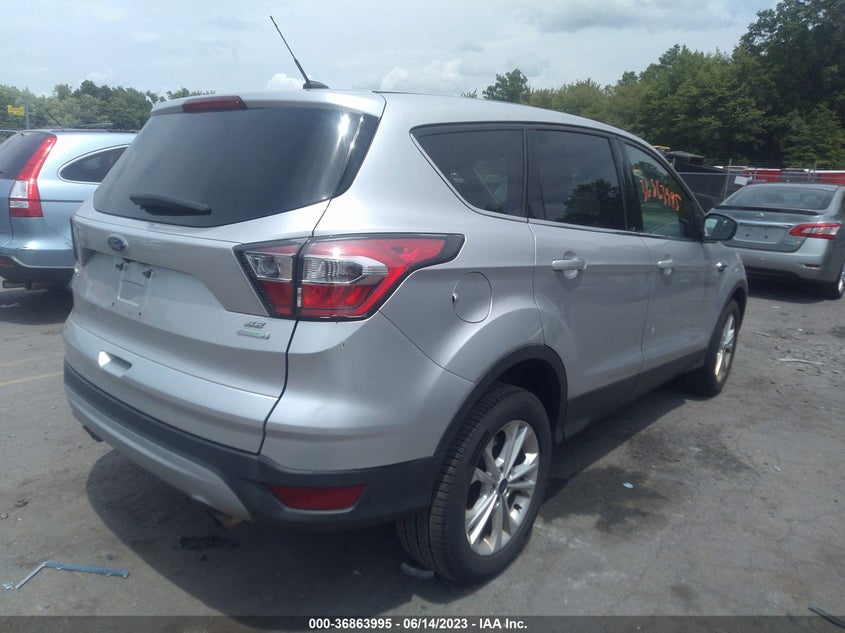 VIN 1FMCU0GD3HUB40361 2017 FORD ESCAPE SE