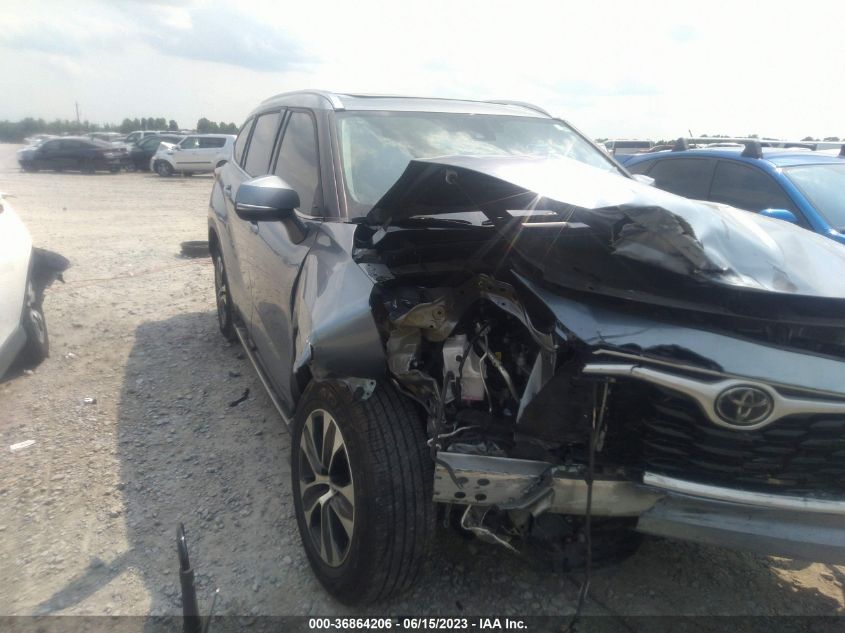 2020 TOYOTA HIGHLANDER XLE - 5TDHZRAH8LS018488