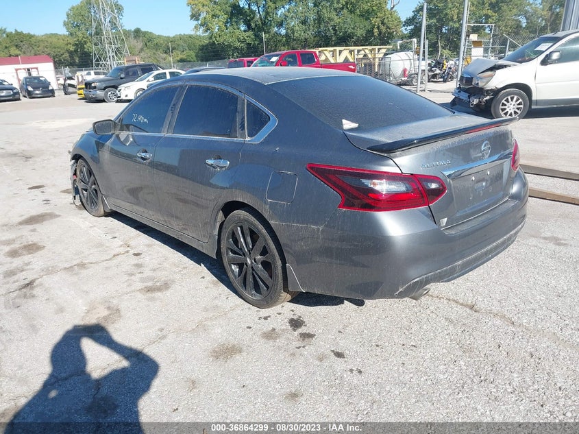 VIN 1N4AL3AP3HC213923 2017 NISSAN ALTIMA 2.5 SR