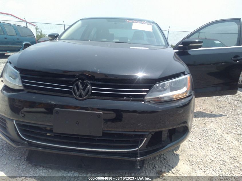 2013 VOLKSWAGEN JETTA SEDAN SE - 3VWDX7AJ4DM411060