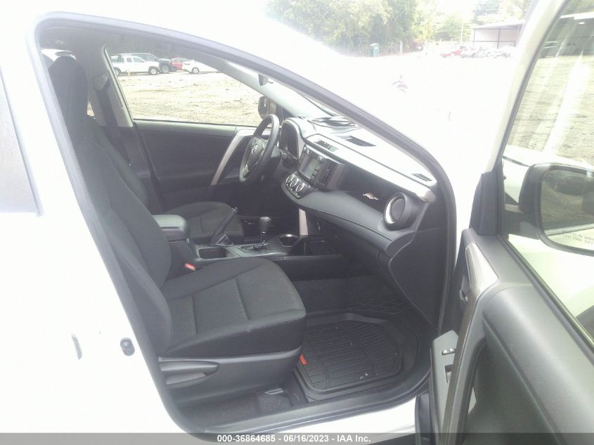 2018 TOYOTA RAV4 LE - JTMZFREVXJJ743422