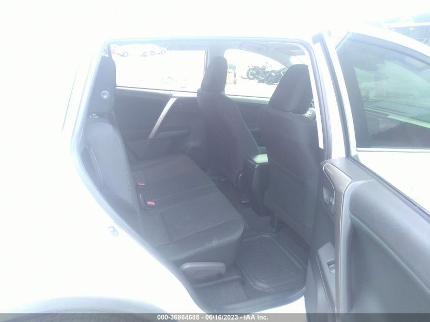 2018 TOYOTA RAV4 LE - JTMZFREVXJJ743422