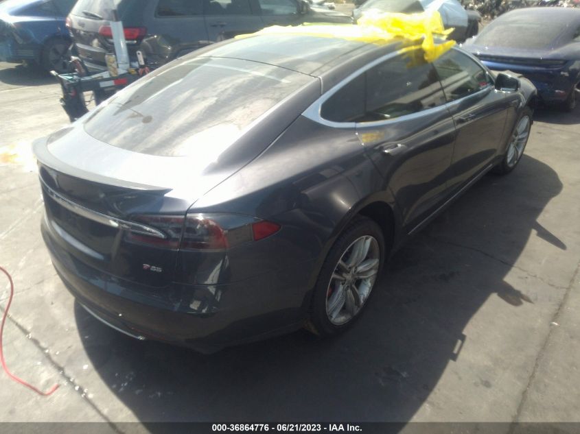2014 TESLA MODEL S 60 KWH BATTERY/P85 - 5YJSA1H1XEFP54119