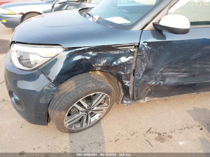 2018 KIA SOUL + - KNDJP3A56J7620680