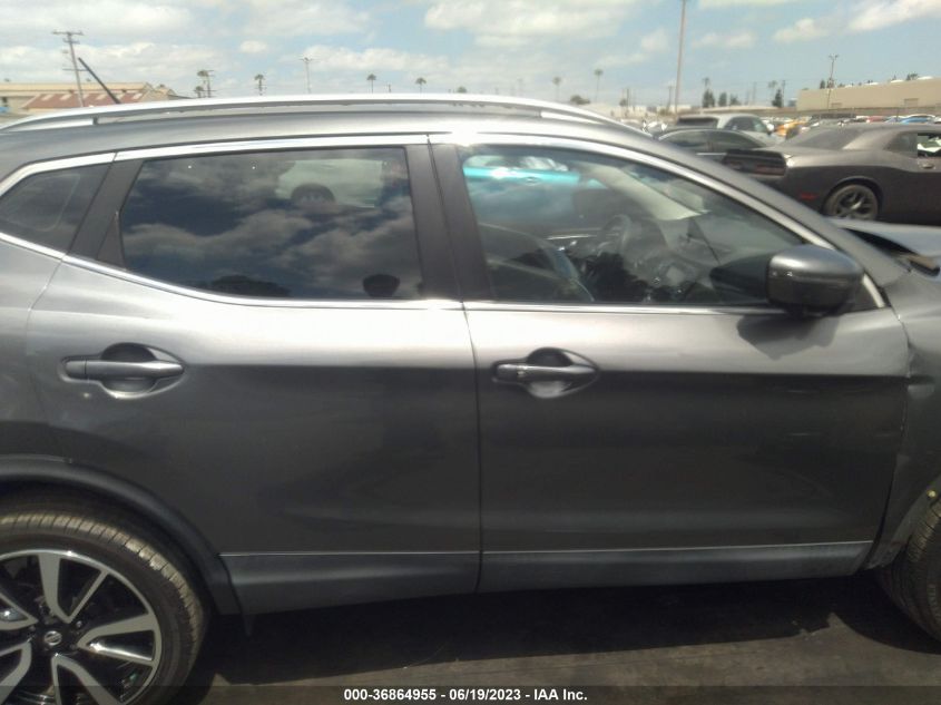 2017 NISSAN ROGUE SPORT SL - JN1BJ1CP3HW023398
