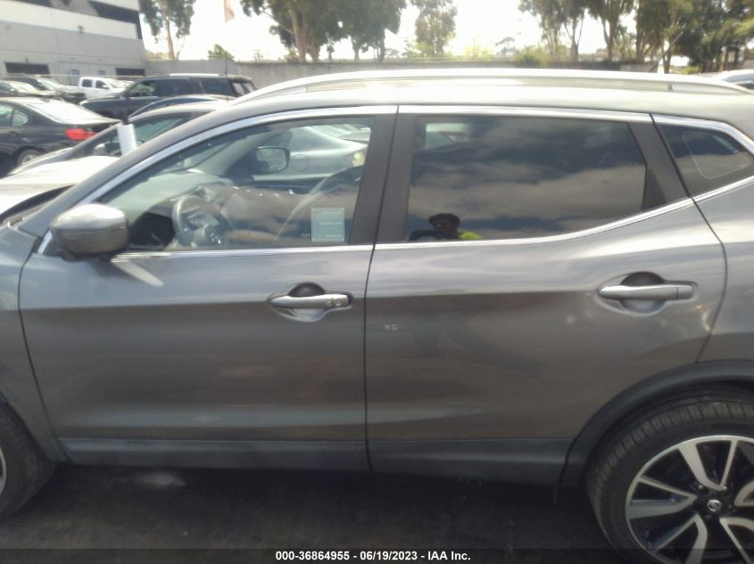 2017 NISSAN ROGUE SPORT SL - JN1BJ1CP3HW023398