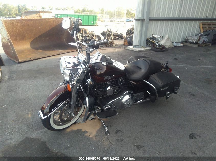 2011 HARLEY-DAVIDSON FLHRC 1HD1FRM19BB676477