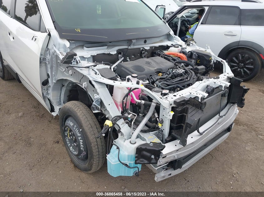 VIN JTMB6RFV7NJ019628 2022 TOYOTA RAV4 HYBRID XLE PREMIUM