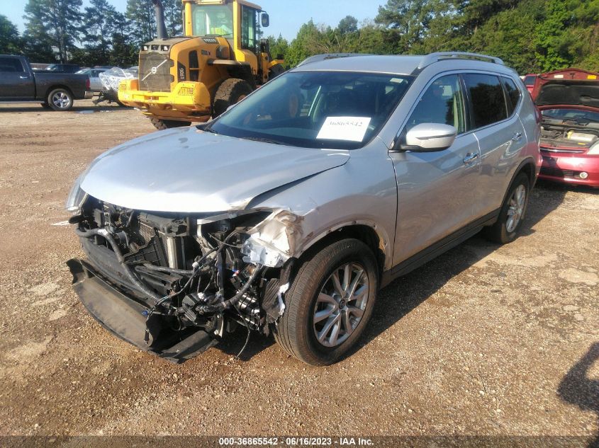 KNMAT2MT8LP511074 Nissan Rogue SV 2